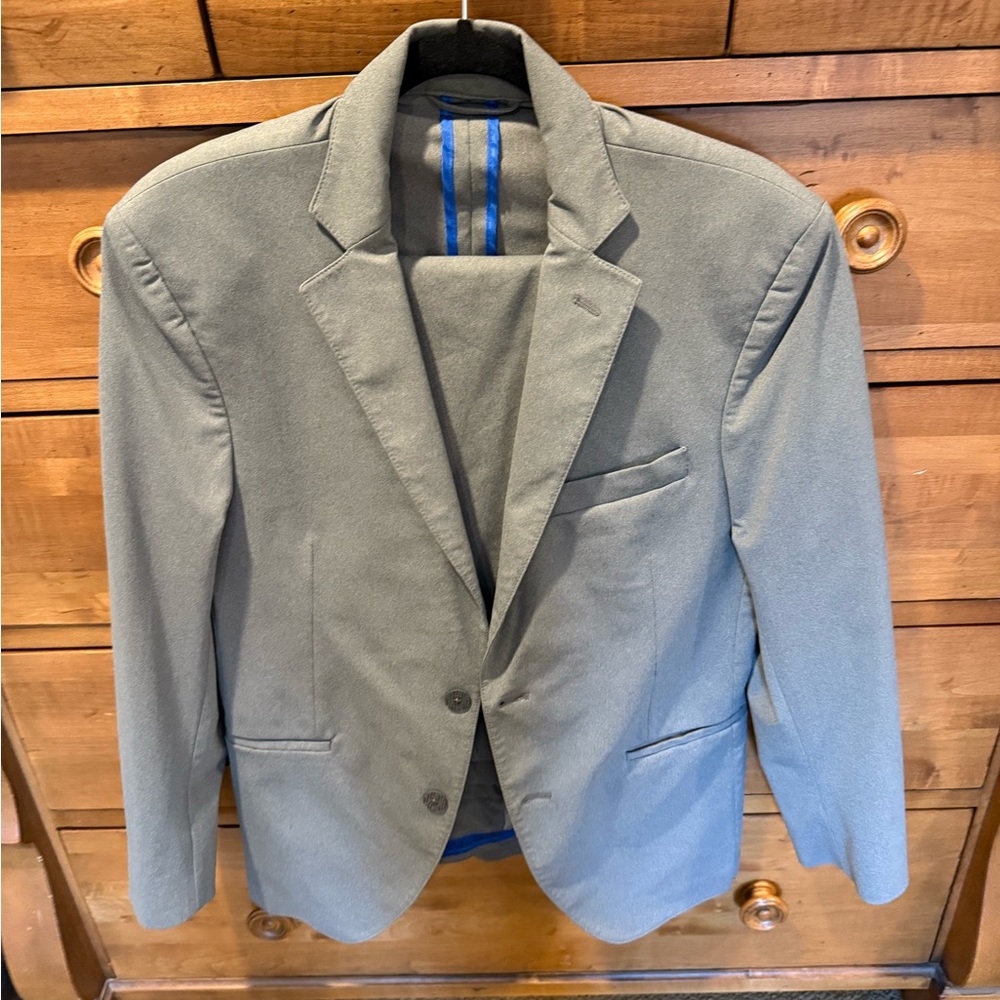 Twillory men’s suit